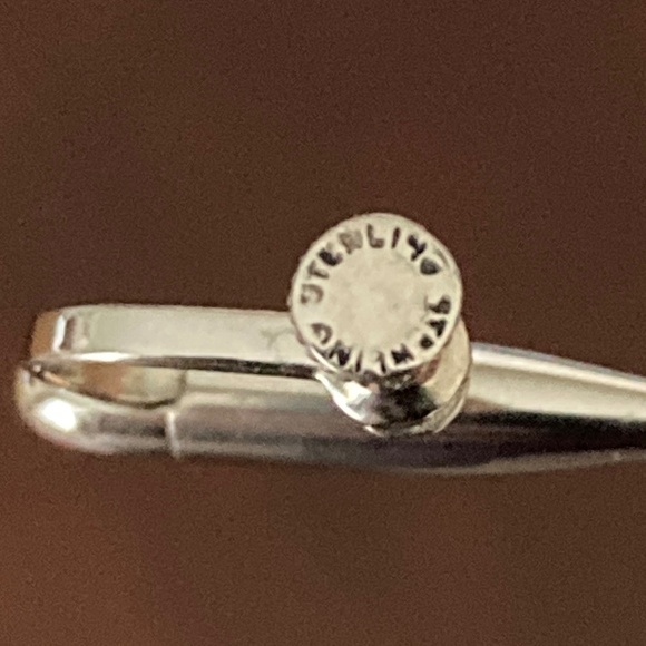 Rare World War II Era “Sweetheart Jewelry" Torpedo Earrings - Picture 7 of 7